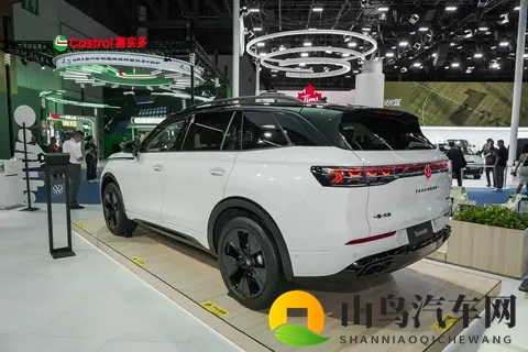 黄色软件app免费下载2023：汽车迷必备：2023年驾驶体验神器大揭秘-2