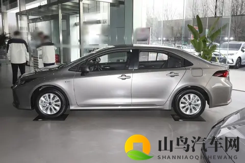 选车丨要外观时尚油耗低，卡罗拉是较好选择吗？全方面试驾评测！-2