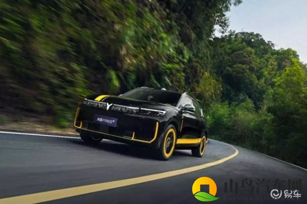 岚图FREE+运动定制版，27.99万个性豪华SUV-1