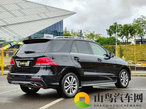 17万多拿下当年落地近80万的奔驰GLE，这性价比！-2