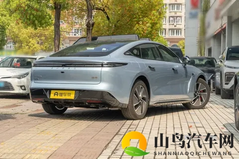 2025 款星纪元 ES 唠明白：从价格到辅助驾驶，到底值不值得买？​-1