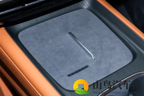 激光雷达+8295P芯片全系标配，奕派eπ007+要搅动15万级轿车市场-3