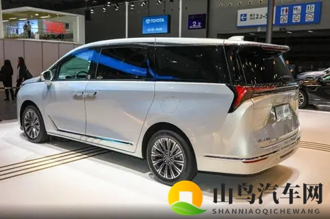 为什么陆上公务舱20T先享版才是最值得推荐的？别克GL8导购指南-2