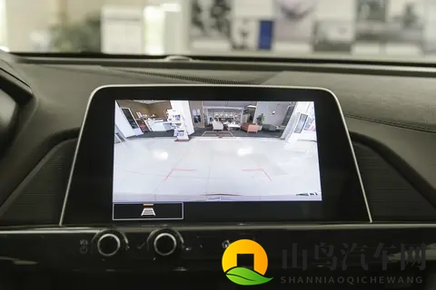 火影18加：汽车新秀来袭：性能科技双升级，体验未来驾驶-2