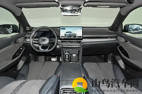 燃油车也能玩豪华?吉利星瑞全新东方曜实测,五大亮点刷新认知-1