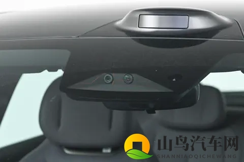 1399 万起，中型纯电轿车，全系标配激光雷达，试驾深蓝 L06-2