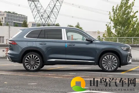 燃油车市场下滑，吉利星越L却卖得不错，新款又升级了啥？-3