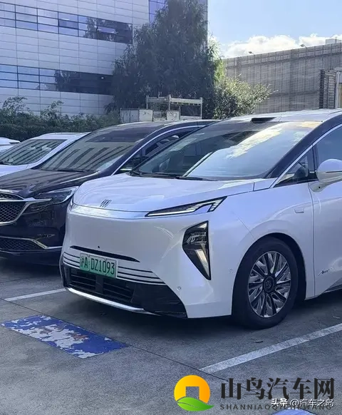 别克至境世家来了！比腾势D9还大，插混纯电任你挑-1