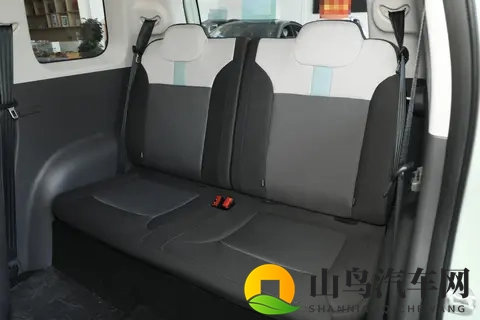 长安Lumin 2025款购车手册：五款车型详细对比与选买建议-3