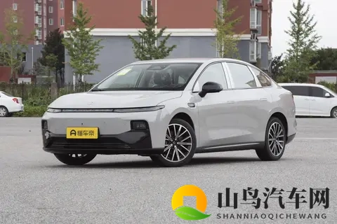 10万级纯电轿车新选择，续航430km+轴距2735mm，零跑B01来了-2