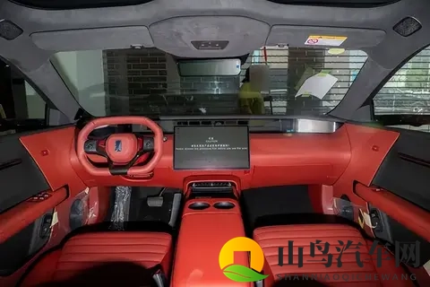 华为ADS4+192线激光雷达，新手上路也能稳如老司机，这款车型咋样-2