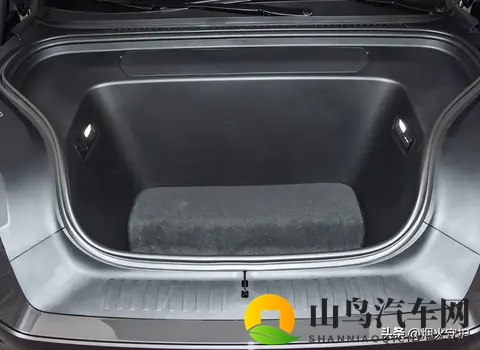 66度电跑402km，70度电却只能跑380km？三款顶流SUV堆料大对决！-1