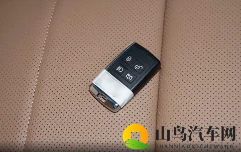 车长5102mm,全系标配20T引擎,捷豹XFL在售两款车型如何选?-2