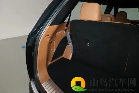 2788万起综合优惠！  进口帕里斯帝2026款鉴赏家版6座产品解析-3