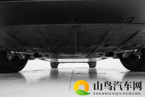 蔚来ET9：豪华与科技的碰撞，适合年轻人、商务人士和科技爱好者-2