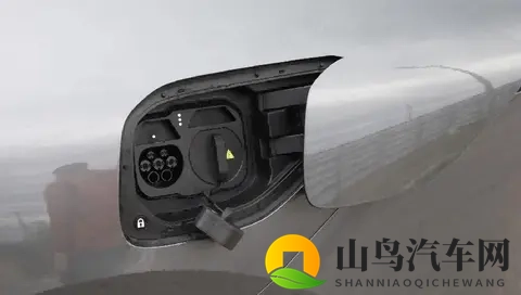 阿维塔12四激光版上市：鸿蒙座舱配四雷达，限时2599万起售-2