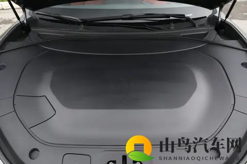 30 万级豪华电车闭眼入？26 款阿维塔12：四激光雷达 + 华为 ADS-1