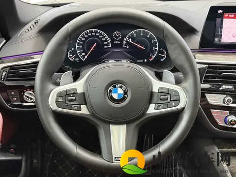 20万拿下宝马5系？2019款530Li，一手车况香不香？-1