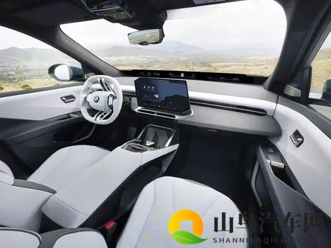 兼顾个性和运动感，全新宝马iX4外观图曝光-1