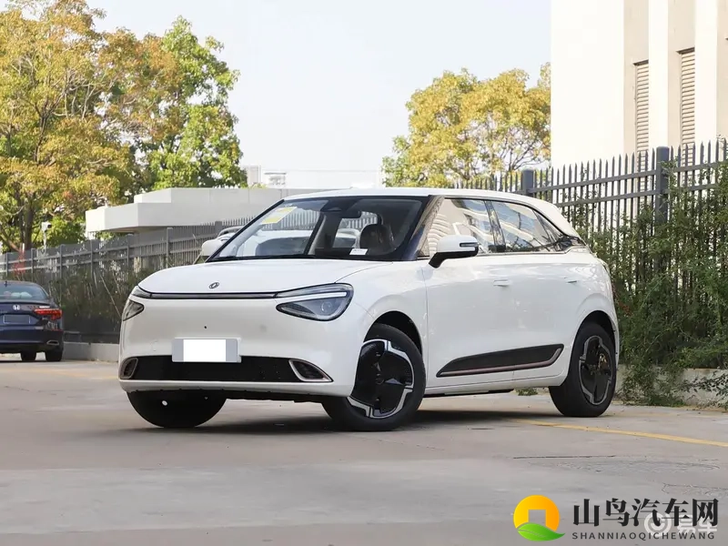 吃体育生出汗了一天的脚：运动后汗水浸透的体育生脚部-2