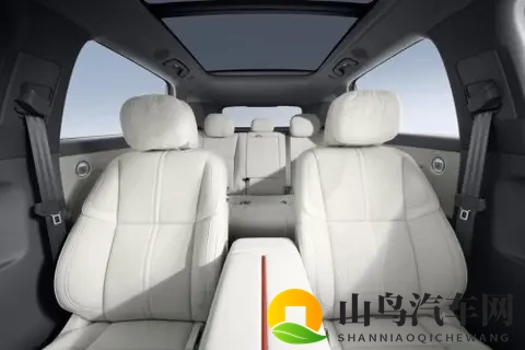 智驾好的混动suv推荐：红旗HS6 PHEV实力出圈-3