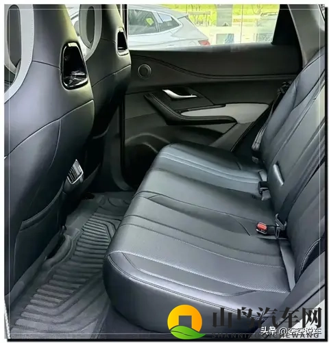 728万入手1400km续航,比亚迪海狮05直降23万,4S店为何被围爆-3