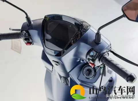 米兰车展爆款!三阳People R Hybrid125踏板车有何过人之处?-3