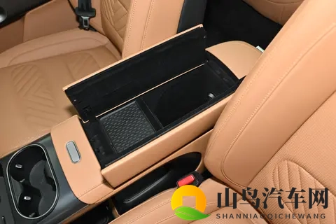 20 万级插混 SUV 新选择：smart 精灵 #5 EHD 如何平衡豪华与实用？-2