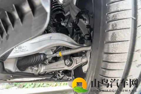 2025款红旗H9选购指南:2358万起的东方豪华旗舰怎么选-1