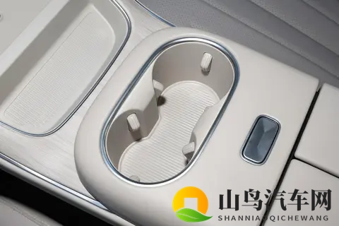 增程车又出黑马！1268万起，1240km续航，细节拉满-2