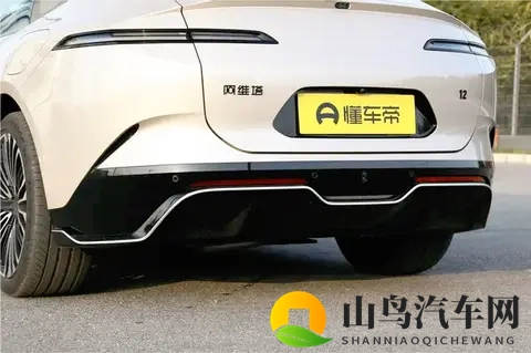 四激光加持+356km纯电续航！阿维塔12十项升级，配置诚意满满-1