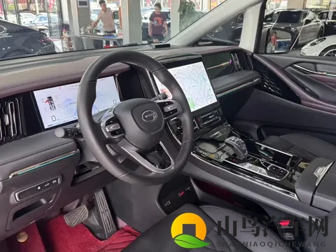 35万公里，20万出头拿下准新一手传祺M8，家用商务都合适？-1