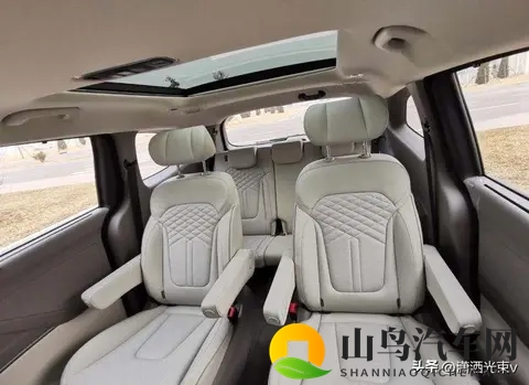 男生操女生的视频软件：新能源汽车、自动驾驶，绿色出行，未来汽车新趋势-1