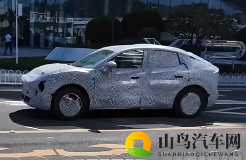 小鹏MONA SUV要来了，轿跑SUV风格， 2026年推出-1