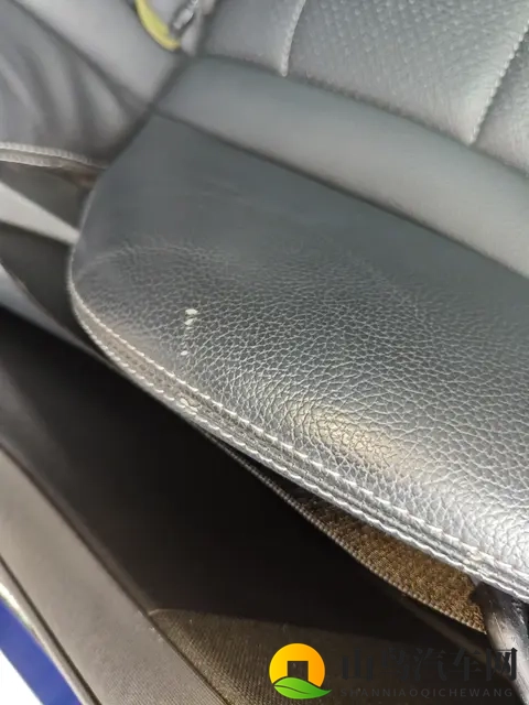 12万拿下蓝色奔驰C260L，圆你奔驰梦！-1