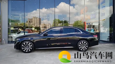 一手准新“行政座驾”！25款奔驰E300L，8千公里，气场不输S级-2