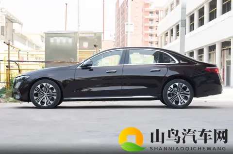 一边亲一边摸：亲密接触，柔情抚摸相伴-1