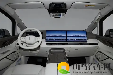 开了一周才明白,这台大七座为什么让人舍不得还钥匙!-1