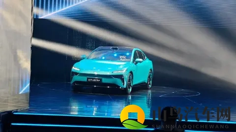 东风奕派eπ007+上市 限时焕新价1399-1499万元-2