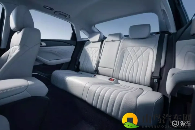 A级网站：新能源汽车崛起，自动驾驶新突破，汽车后市场潜力无限-1