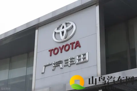 丰田锋兰达的思考：智能机再强大，老人机还是有市场的-1