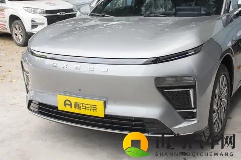 2025 款星纪元 ET:豪华安全大五座 SUV 11 月权益在 适合家用-2