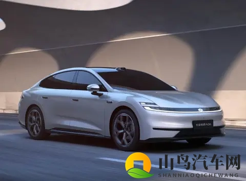 产品力、价值感均越级，长安启源A06 1099万起售-2