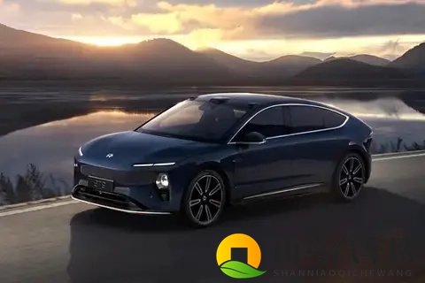 蔚来ET9:2025款102度电池,入门即满配,768万起售,值得买吗?-1