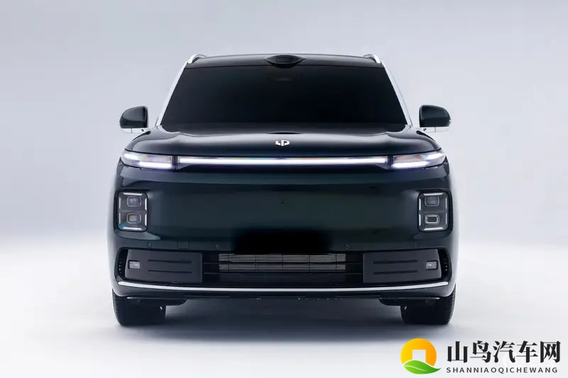 零跑D19首发亮相，超5.2米车身，预计明年上市-1