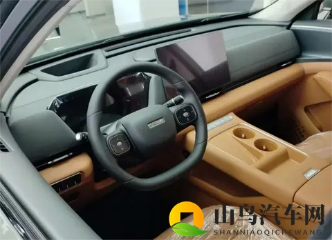 电车味十足，全新哈弗H6L实车到店，配悬浮中控屏_怀挡-1