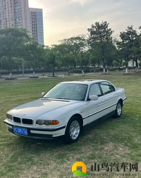 奢华进化or操控妥协？1996款BMW 7系的双面魅力-2