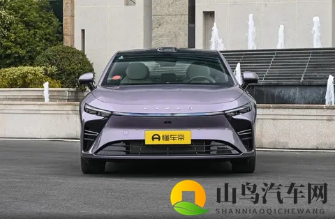 电动轿车全能选手咋炼成的？试驾2025款星纪元ES Ultra四驱旗舰版-3