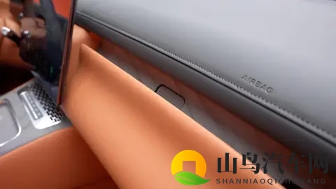 岚图泰山静态体验，都有哪些亮点？-1