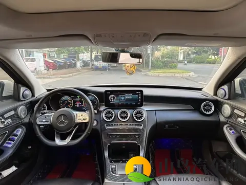 男人和女人在床上app：智能驾驶，重塑出行新体验-2